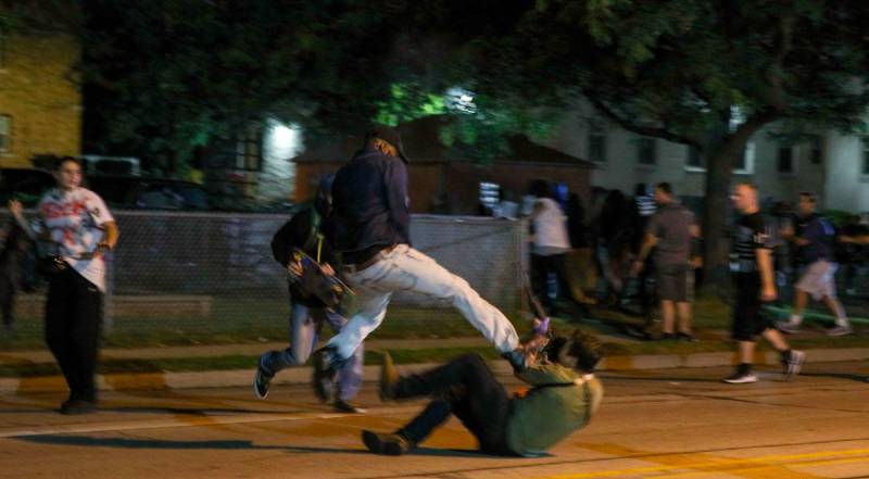 Welcome to KyleRittenhouseBook.com